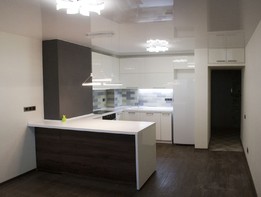 П-образная стильная кухня с акриловыми фасадами